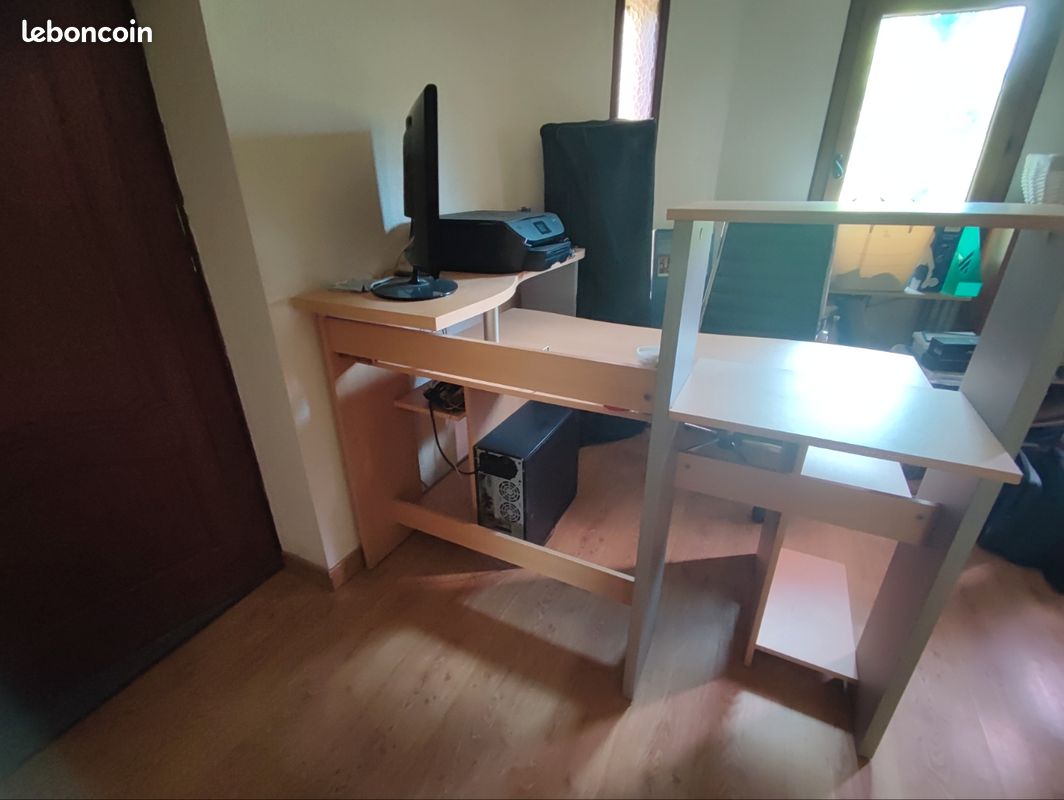 Bureau (image 1)