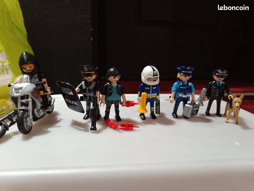 Képi Noir Playmobil Catégorie 1 Réf 4 - Accessoire Occasion Très Bon état