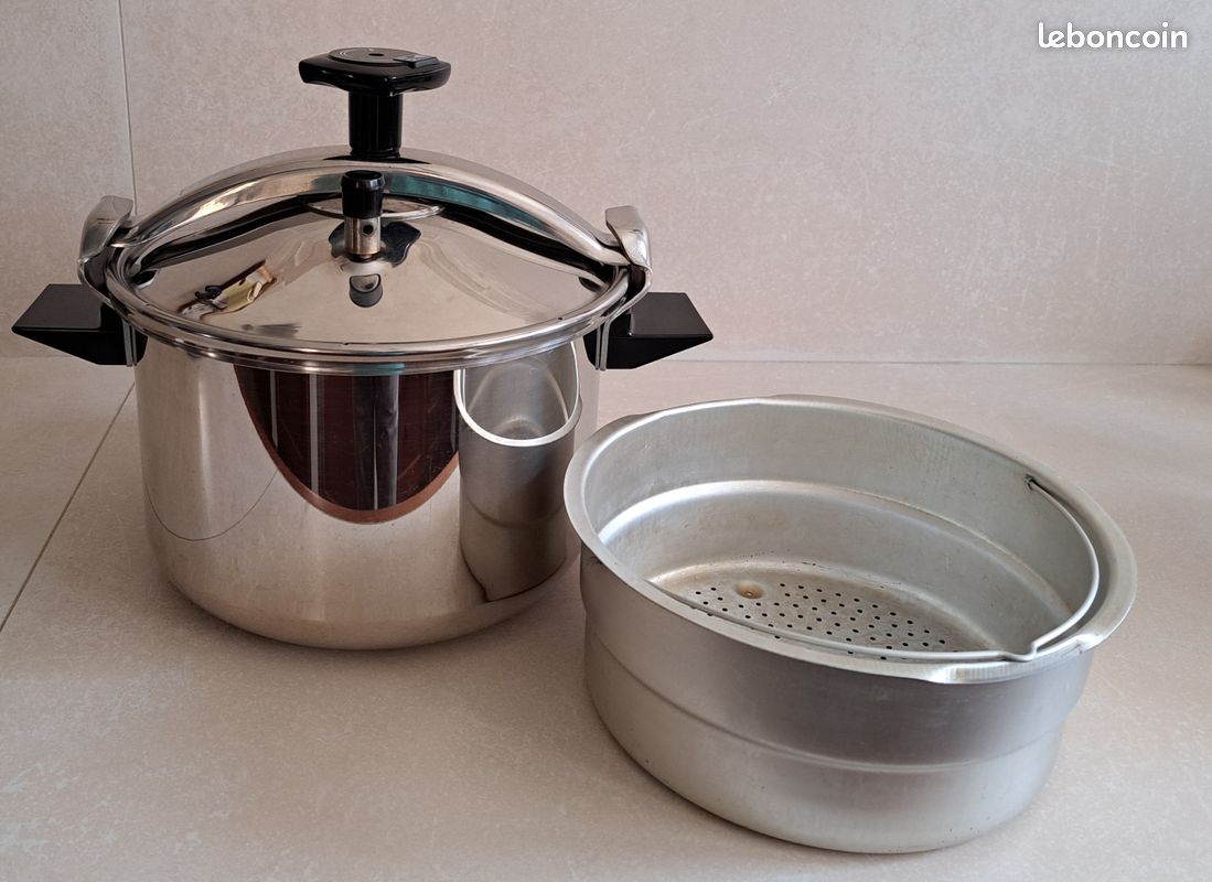 Cocotte minute 10l seb d'occasion - Arts de la table