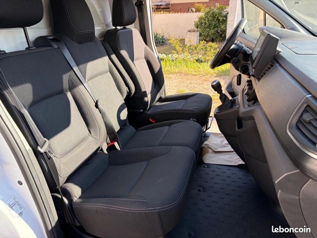 Renault Trafic Vu FOURGON 2.0 BLUEDCI 130 30 L2H1 GRAND-CONFORT (image 14)