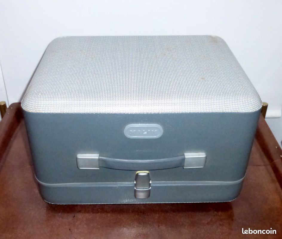 RARE OPL FOCA-PROJECTEUR diapositives 220V avec paniers EUR 70,00