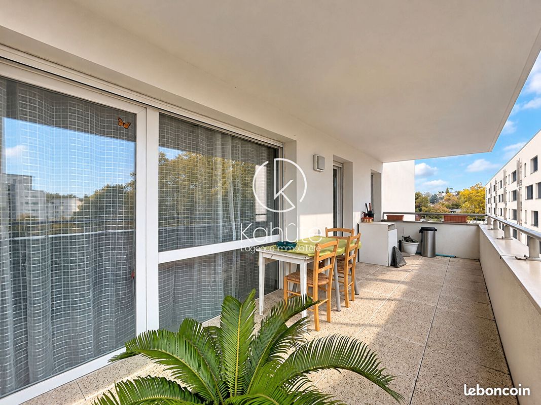 Appartement 3 pièces 64 m² · à Lyon · 64 m² · 220 000 €