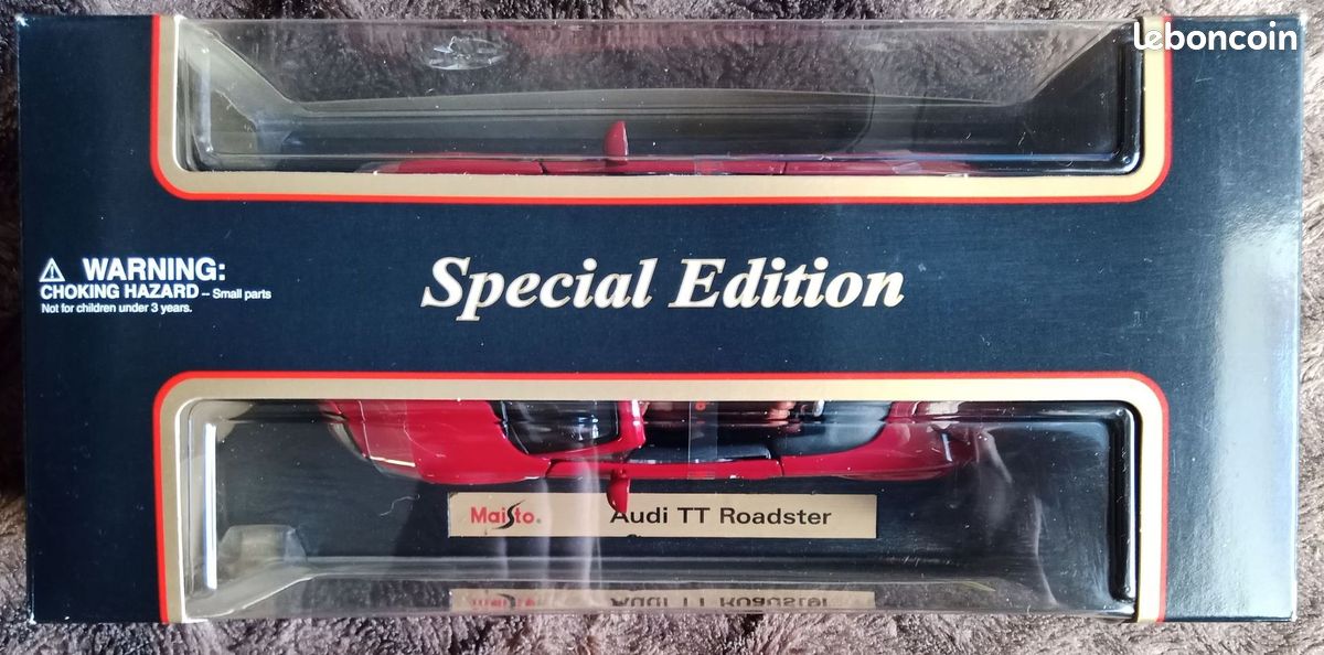 Rare Maïsto Special Edition Audi TT Roadster Valentine 1/18 Boxed #31878