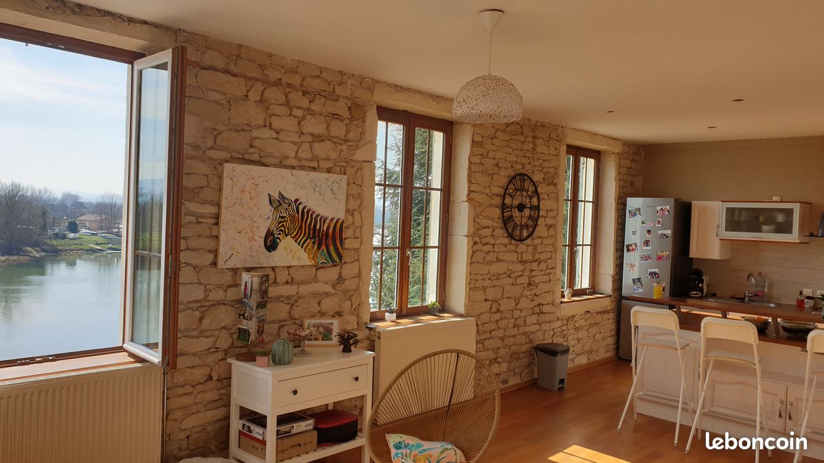 Appartement 4 pièces 80 m² · à Trévoux · 80 m² · 1 200 €/mois