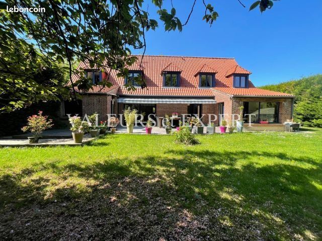 Maison 8 pièces 258 m² · à Leers · 258 m² · 799 000 €