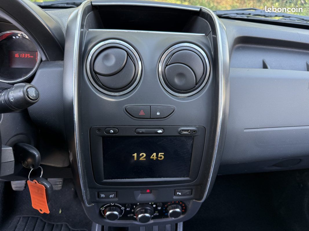 DACIA Duster 1.2l 125ch Ambiance 4X2 Garantie 6 Mois (image 24)