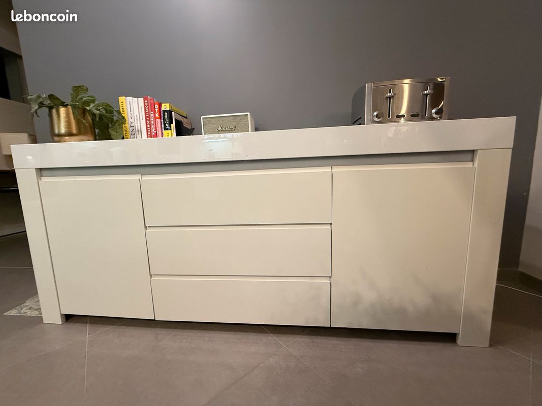 Buffet blanc laqué (image 1)