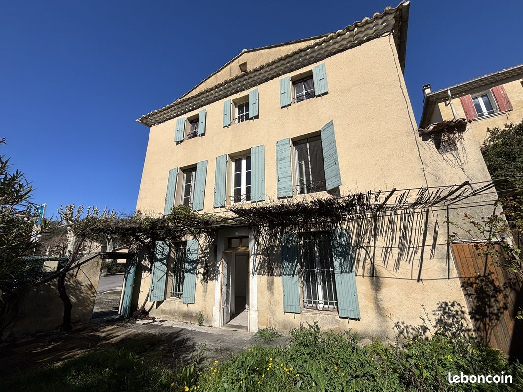 Maison 6 pièces 102 m² · à Malaucène · 102 m² · 212 000 €