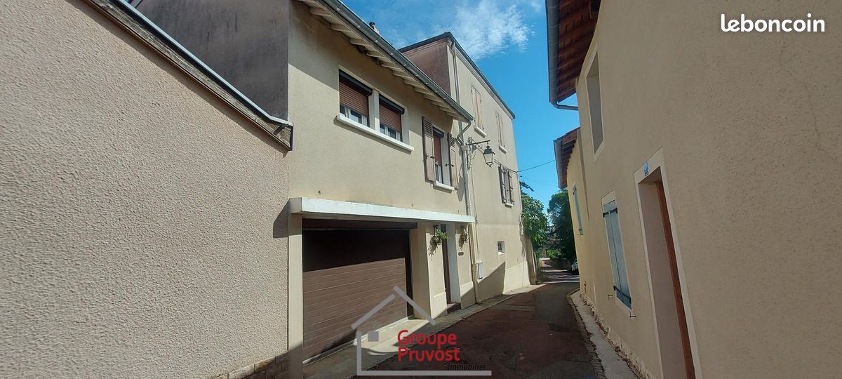 Maison 7 pièces 143 m² · à Villerest · 143 m² · 238 000 €