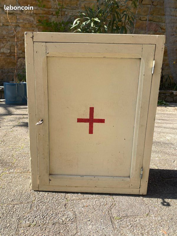 Armoire à pharmacie vintage (image 1)