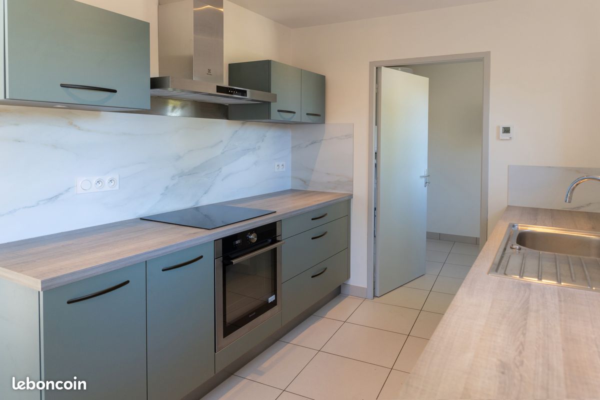 Appartement 5 pièces 87 m² · à Villefranche-de-Rouergue · 87 m² · 800 €