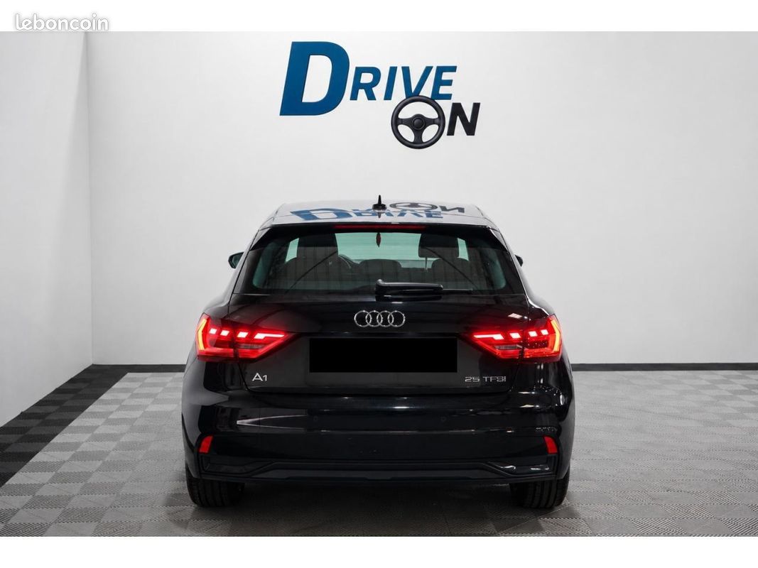 AUDI A1 Sportback 1.0 25 TFSI - 95 - BV S-Tronic SPORTBACK Advanced 2 (image 4)