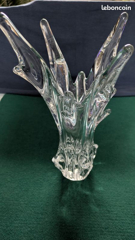 Vase Art Verrier En Cristal – Pièce élégante En Bon état