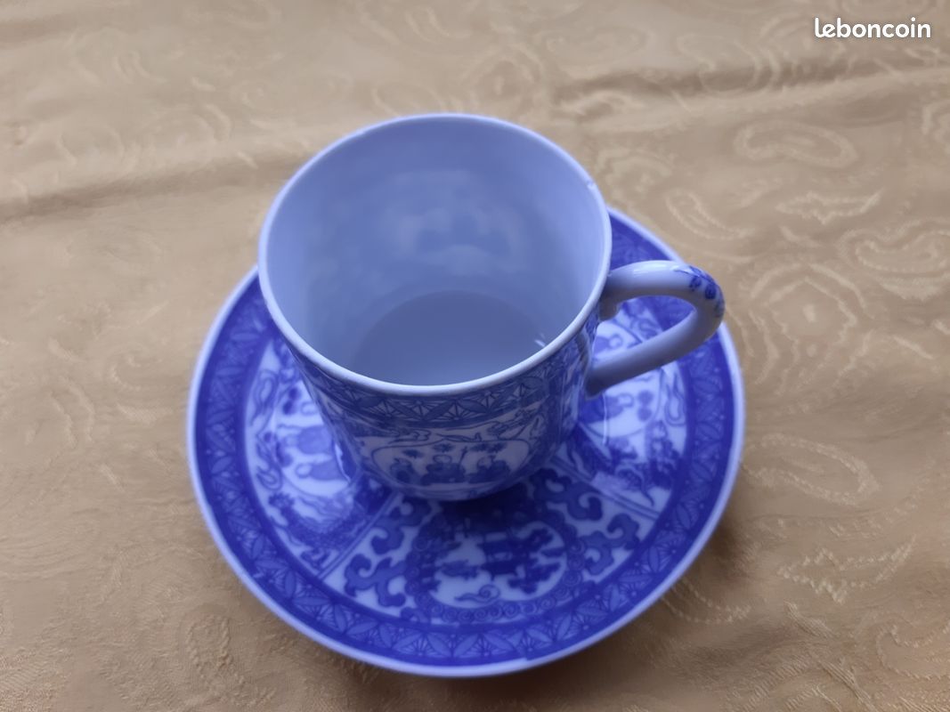 Tasse à thé avec soucoupe porcelaine asiatique (image 2)