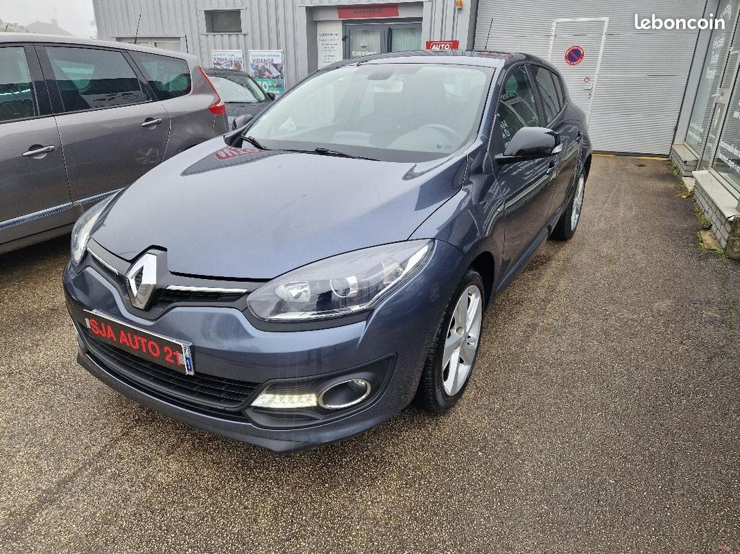 Renault Mégane III TCE 115 Energy Limited E6 (image 2)