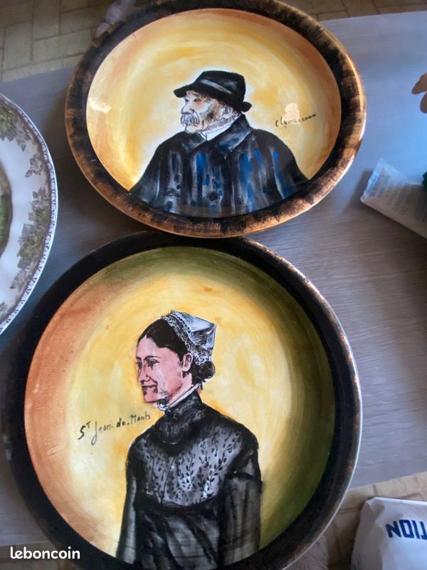 Assiette peinte à la main (image 1)