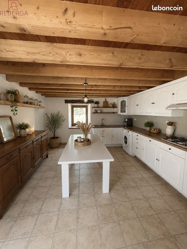 Maison 5 pièces 138 m² · à Noailhac · 138 m² · 750 €/mois