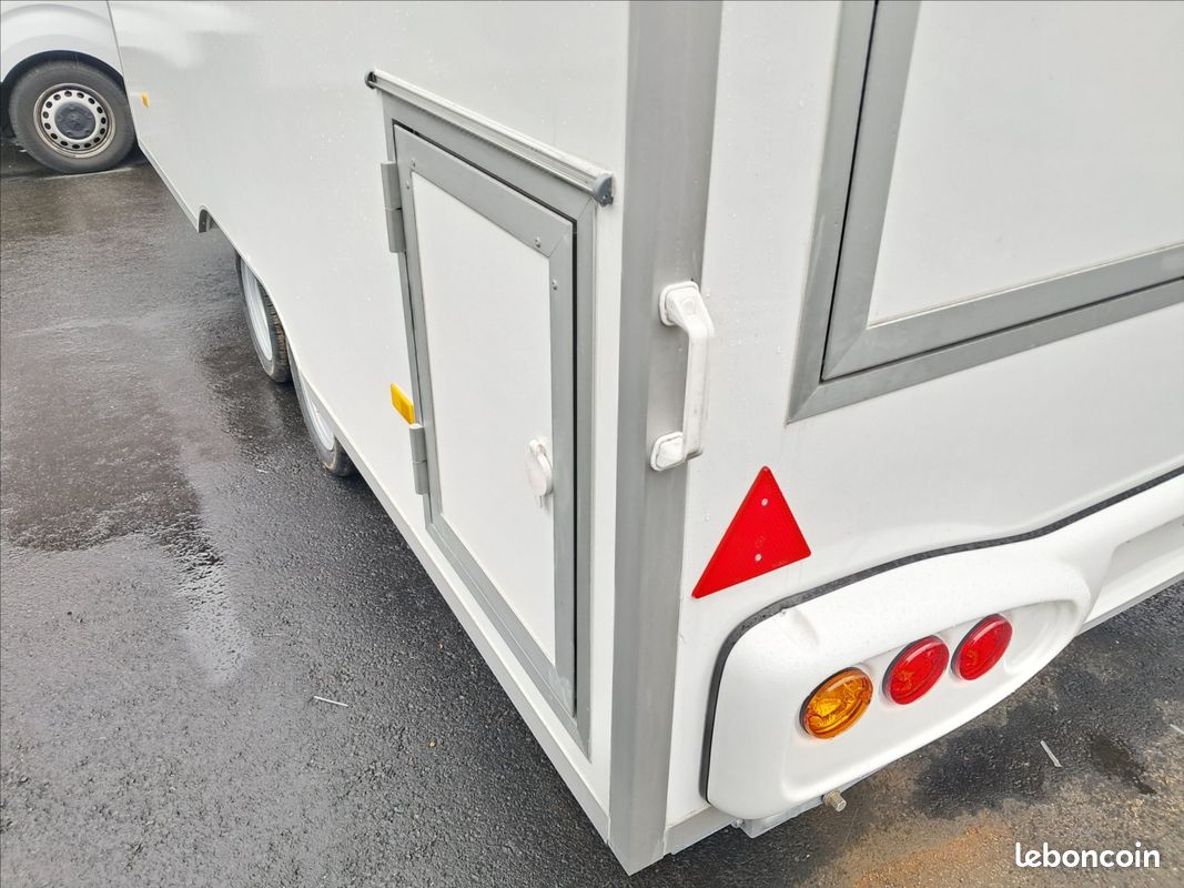 Remorque MAGASIN 2 essieux SNACK, MARCHE, FOOD TRUCK en STOCK 23 (image 5)