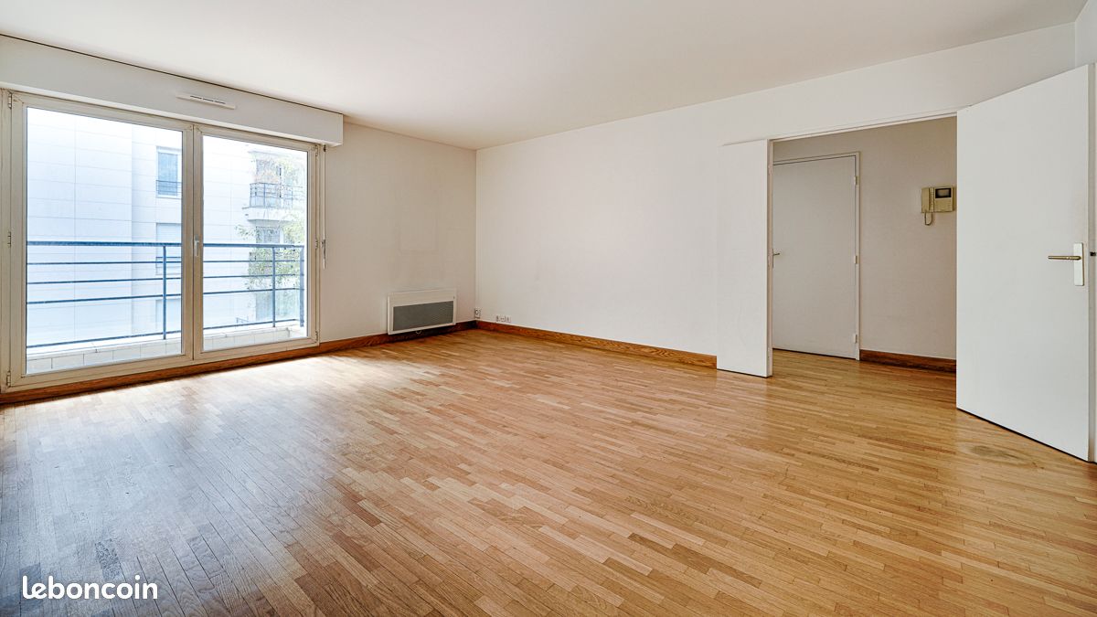 Appartement 2 pièces 52 m² · à Paris · 52 m² · 1 900 €