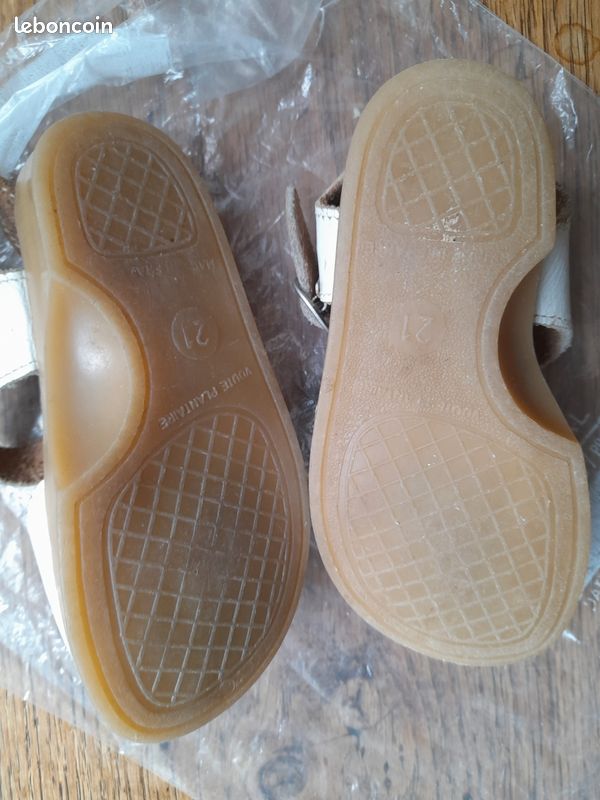 Chaussures bébé nu pieds 21 Chaussures