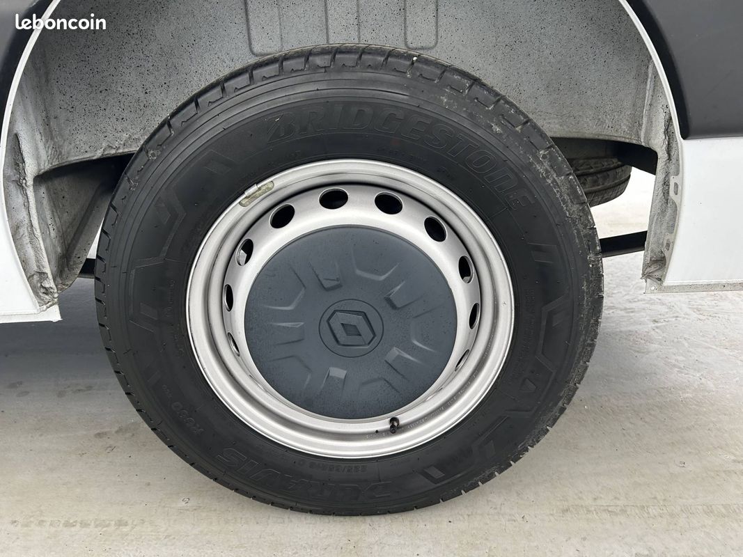 RENAULT FG Tr CF F3500 L2H2 Blue dCi 135 E6DF (image 20)