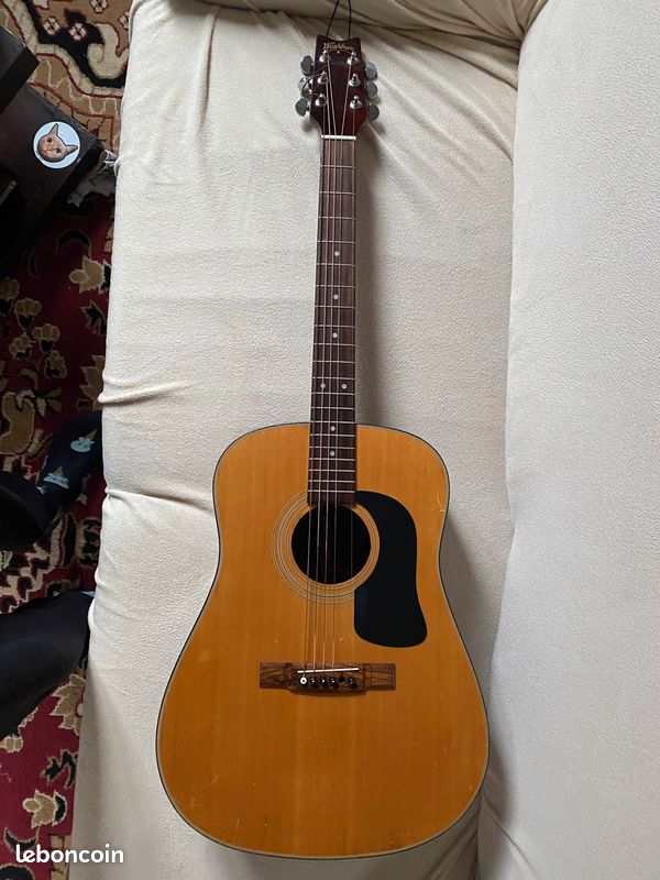 Guitare acoustique Washburn (image 1)