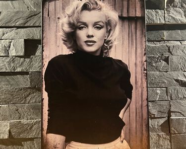Fabulous Mug en métal émaille Marilyn Monroe Statue Liberte - Tasse et