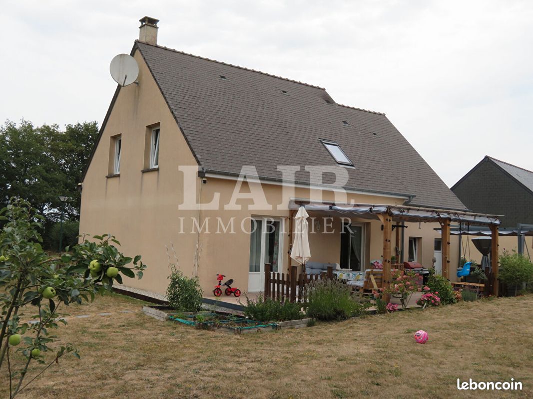 Maison 5 pièces 117 m² · à Saint-Cyr-en-Pail · 117 m² · 174 500 €