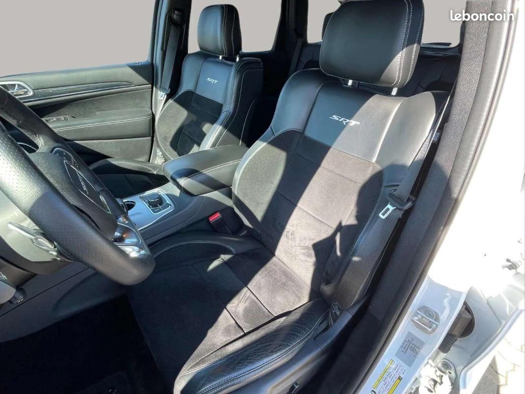Jeep Cherokee SRT 6.4 V8 HEMI (image 13)