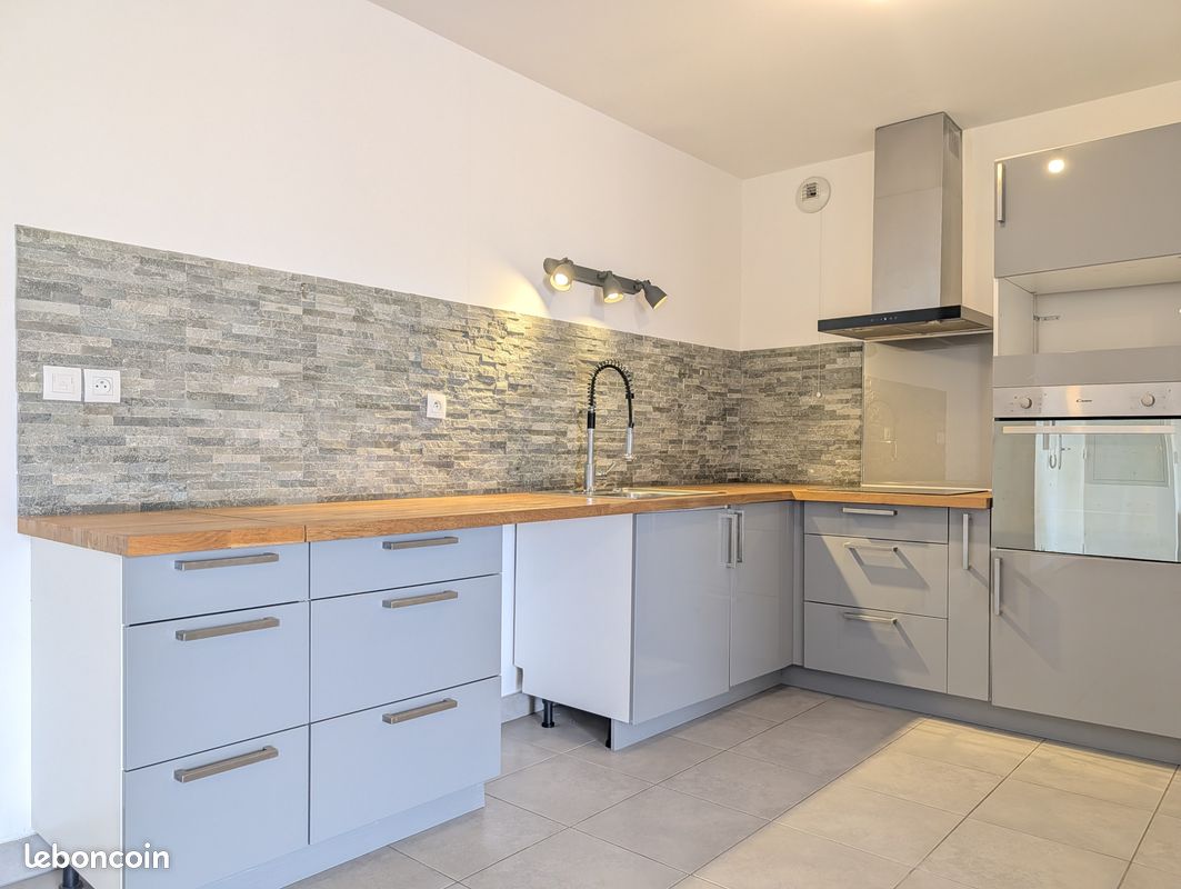 Appartement 3 pièces 62 m² · à Marseille · 62 m² · 1 050 €/mois