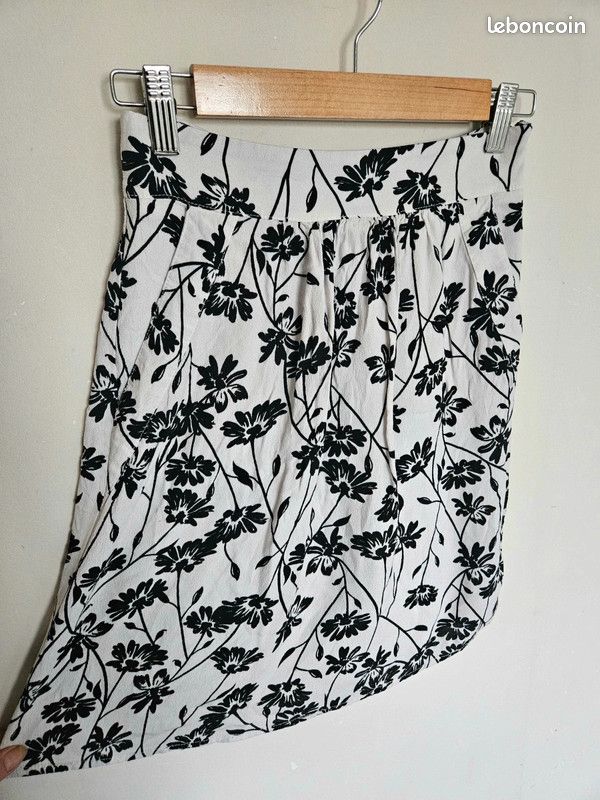 Jupe la fée maraboutée taille 34 (image 1)
