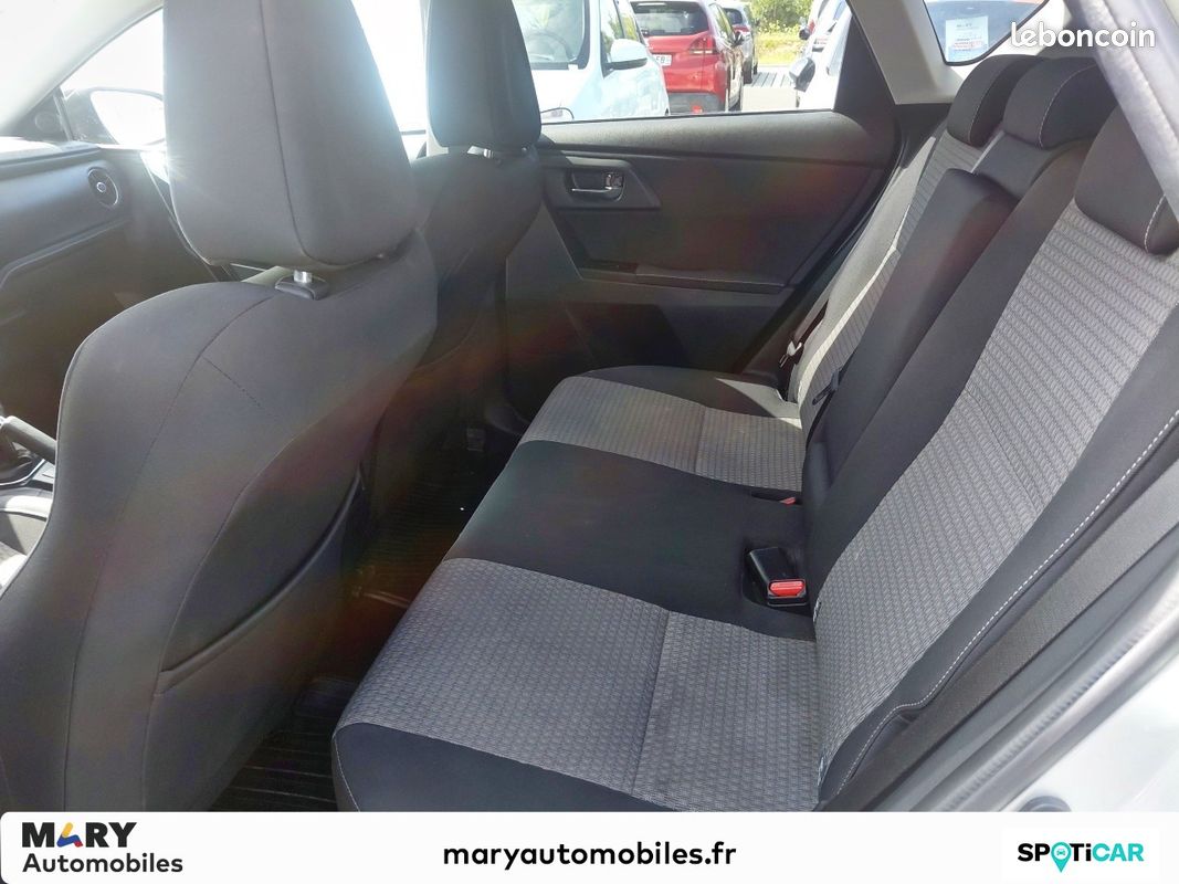 TOYOTA Auris 1.2T Dynamic (image 9)