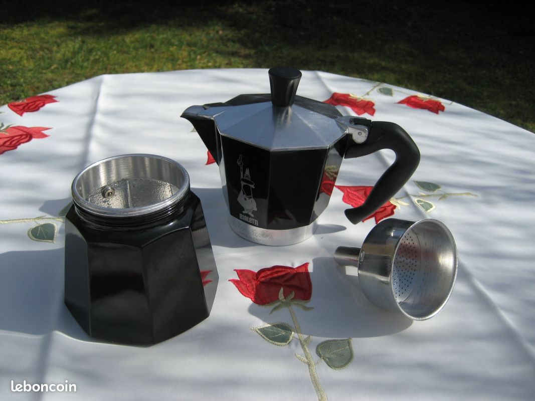 Bialetti Moka Express pour 6 personnes, noir/argent (image 6)