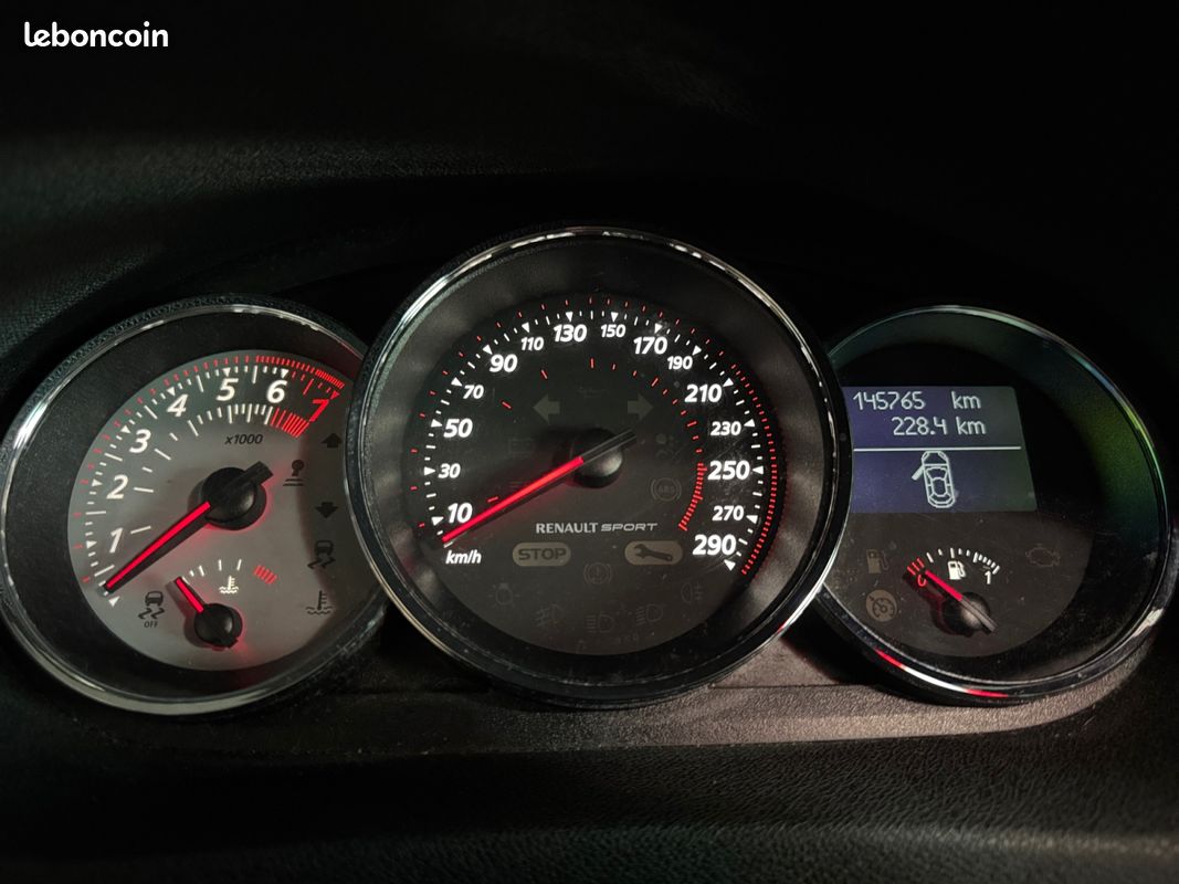 Renault megane iii coupe 2.0 16v rs cup (image 13)