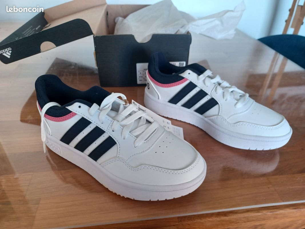 Baskets Adidas neuves (image 5)