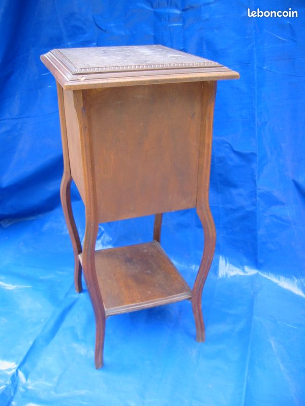 Table de Chevet en Bois Vintage (image 4)