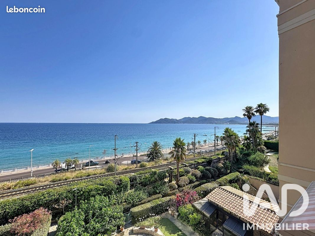 Appartement 2 pièces 42 m² · à Cannes · 42 m² · 336 000 €