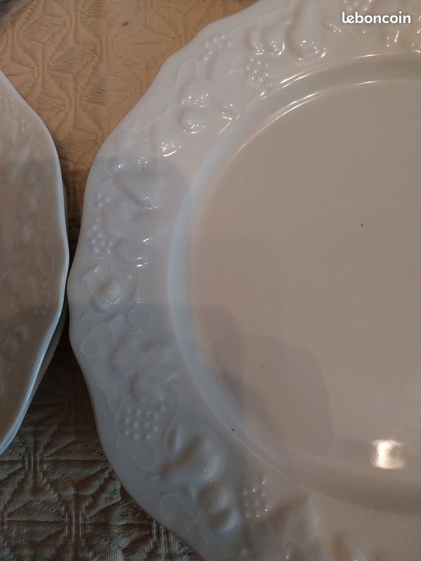 Au choix 6/11 assiettes plates blanches Philippe deshoulières modèle California Raisin vintage (image 7)