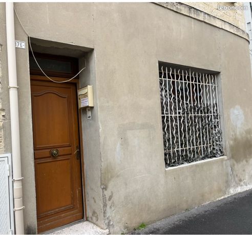 https://img.leboncoin.fr/api/v1/lbcpb1/images/26/b9/b2/26b9b20ec12c517768c9ff621140e9c80eb5c819.jpg?rule=ad-image