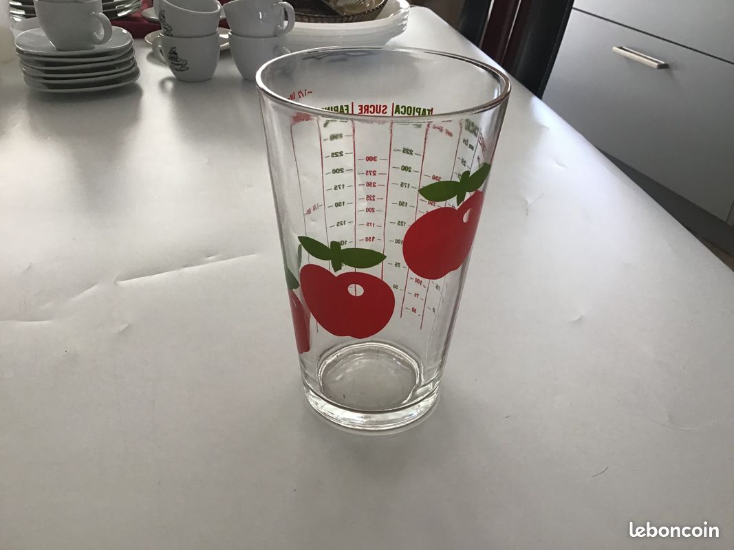 Verre doseur vintage Henkel Pomme (image 1)