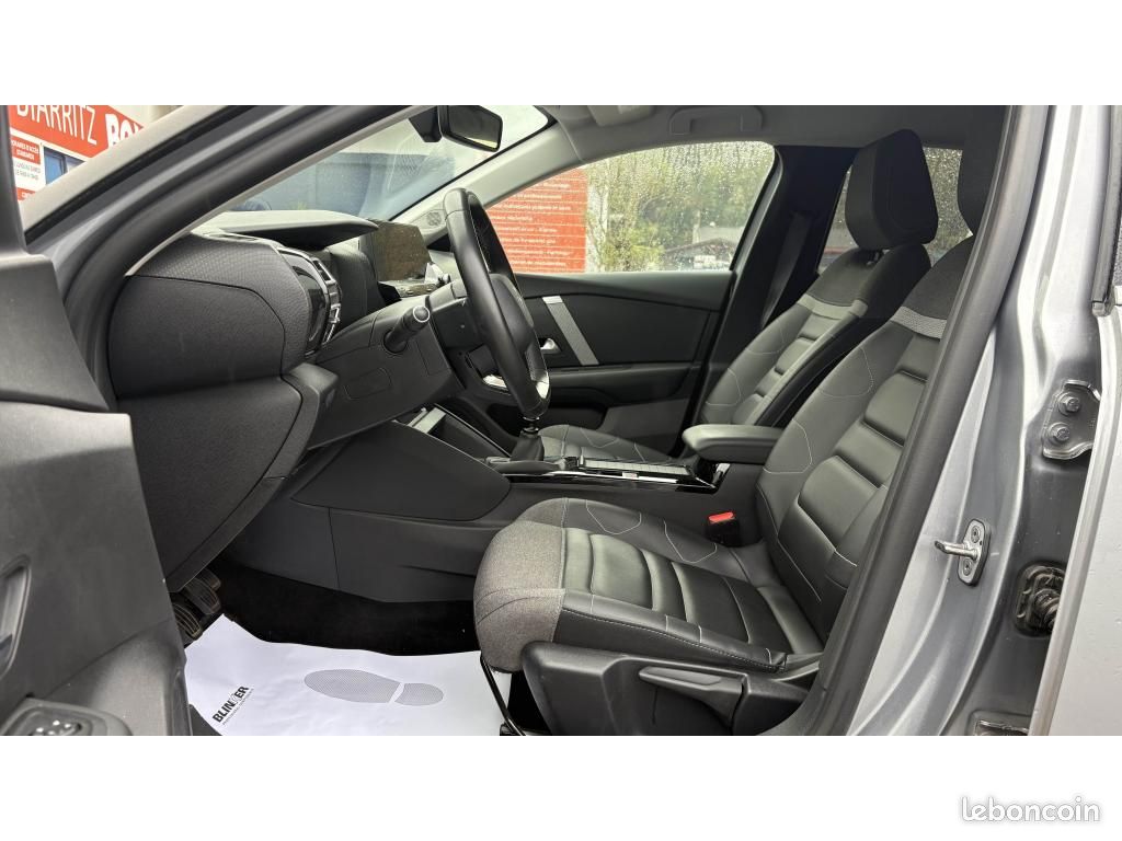 CITROEN C4 - BlueHDi 110ch Shine / Suspension Advanced Comfort / Caméra / Full LED / Garantie 12 mois (image 10)