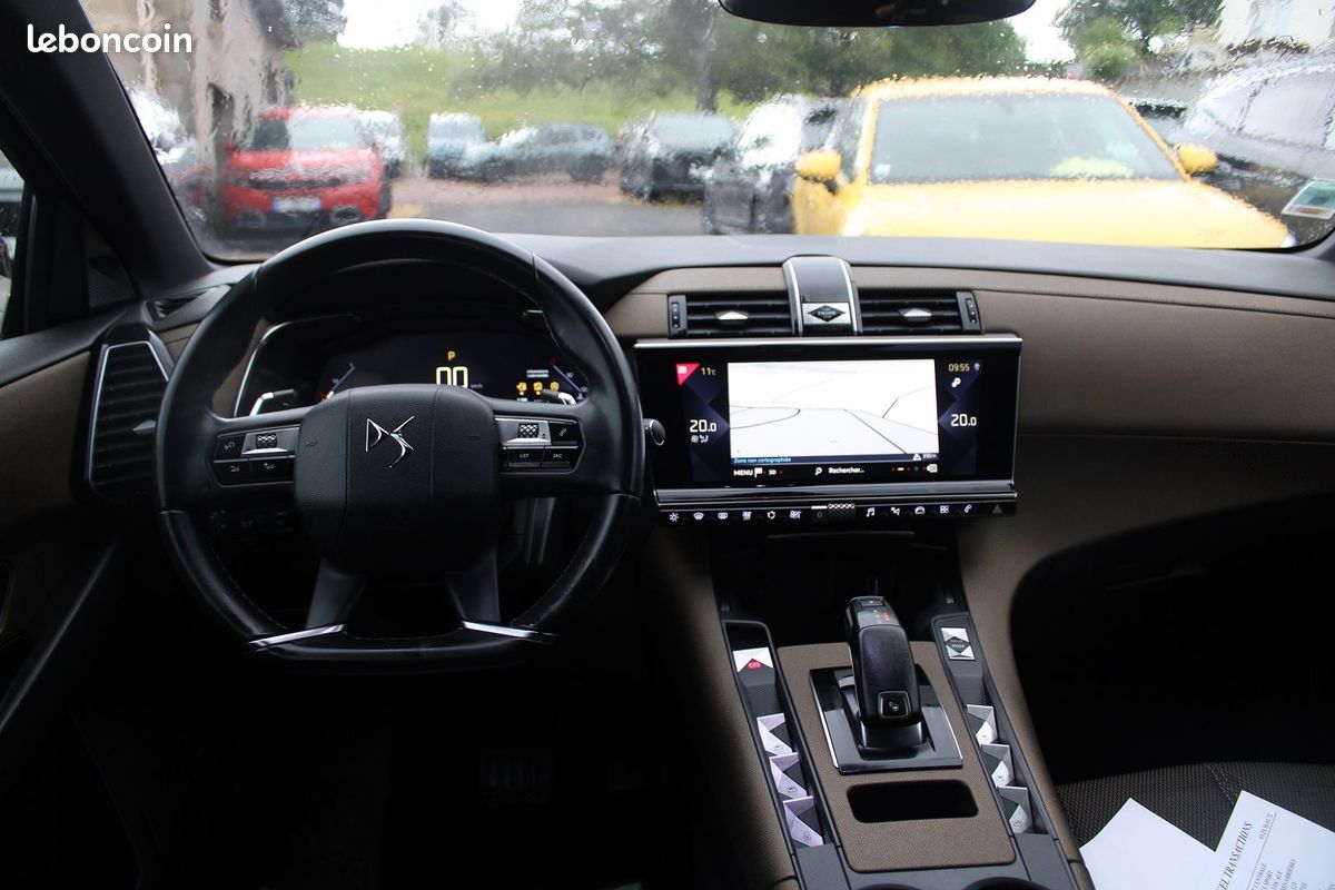 Ds DS 7 CROSSBACK II BASTILLE HDI 130 CV GPS 3D CAMÉRA USB JA 19 I-COKPIT FULL LED BOITE AUTO EAT-8 (image 11)