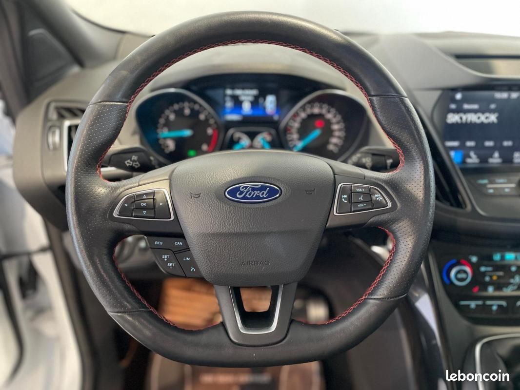 Ford Kuga 1.5 TDCi 120 S&S 4x2 BVM6 ST-Line (image 18)
