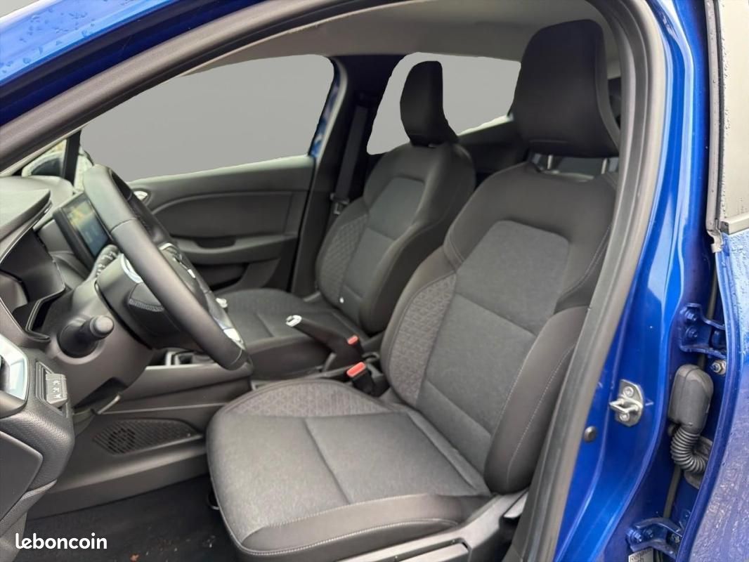 Renault Clio V TCe 90 Equilibre (image 9)