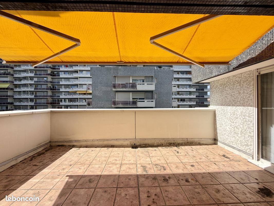 Appartement 6 pièces 132 m² · à Paris · 132 m² · 1 075 000 €