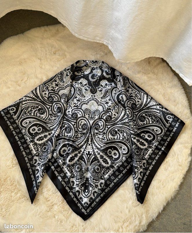 Foulard Carré Montana Paris En Soie 100% - Dimensions 90x90 Cm, Motif Floral/orange-noir | Neuf Avec étiquettes