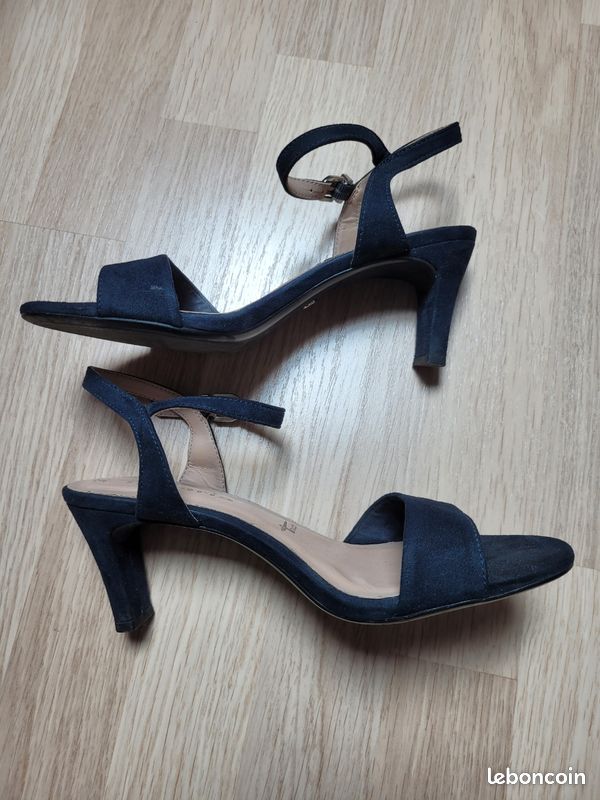 Sandales bleue marine Tamaris Pointure 37 en très bon état (image 18)