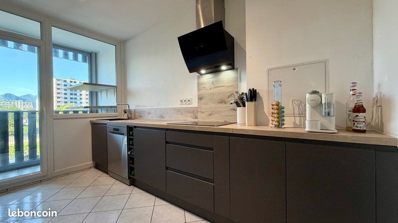 Appartement 4 pièces 77 m² · à Le Pont-de-Claix · 77 m² · 109 500 €