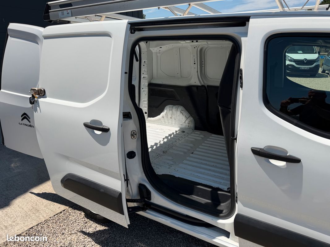 Citroen berlingo 1.6 bluehdi 100 ch club taille m 1ere main galerie (image 12)