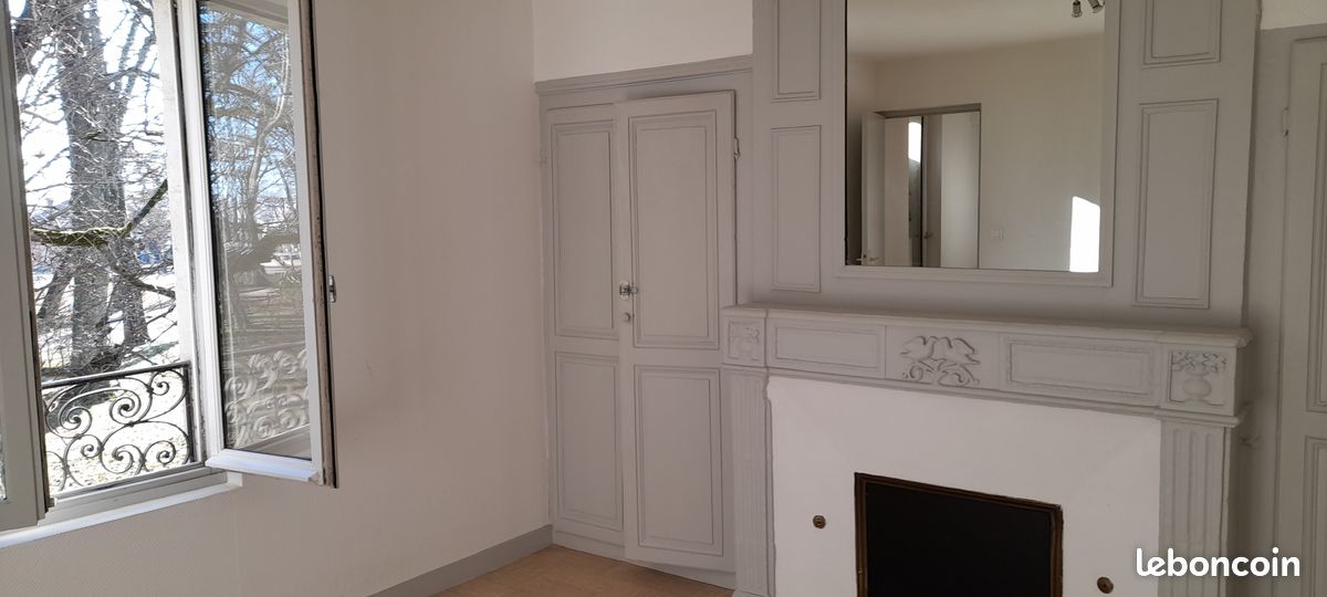 Location T 2 - Poitiers 86000 (image principale 1)